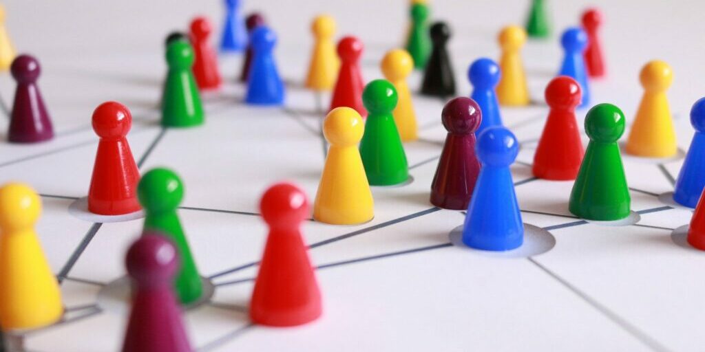 building a network 图片来自Pixabay的Gerd Altmann